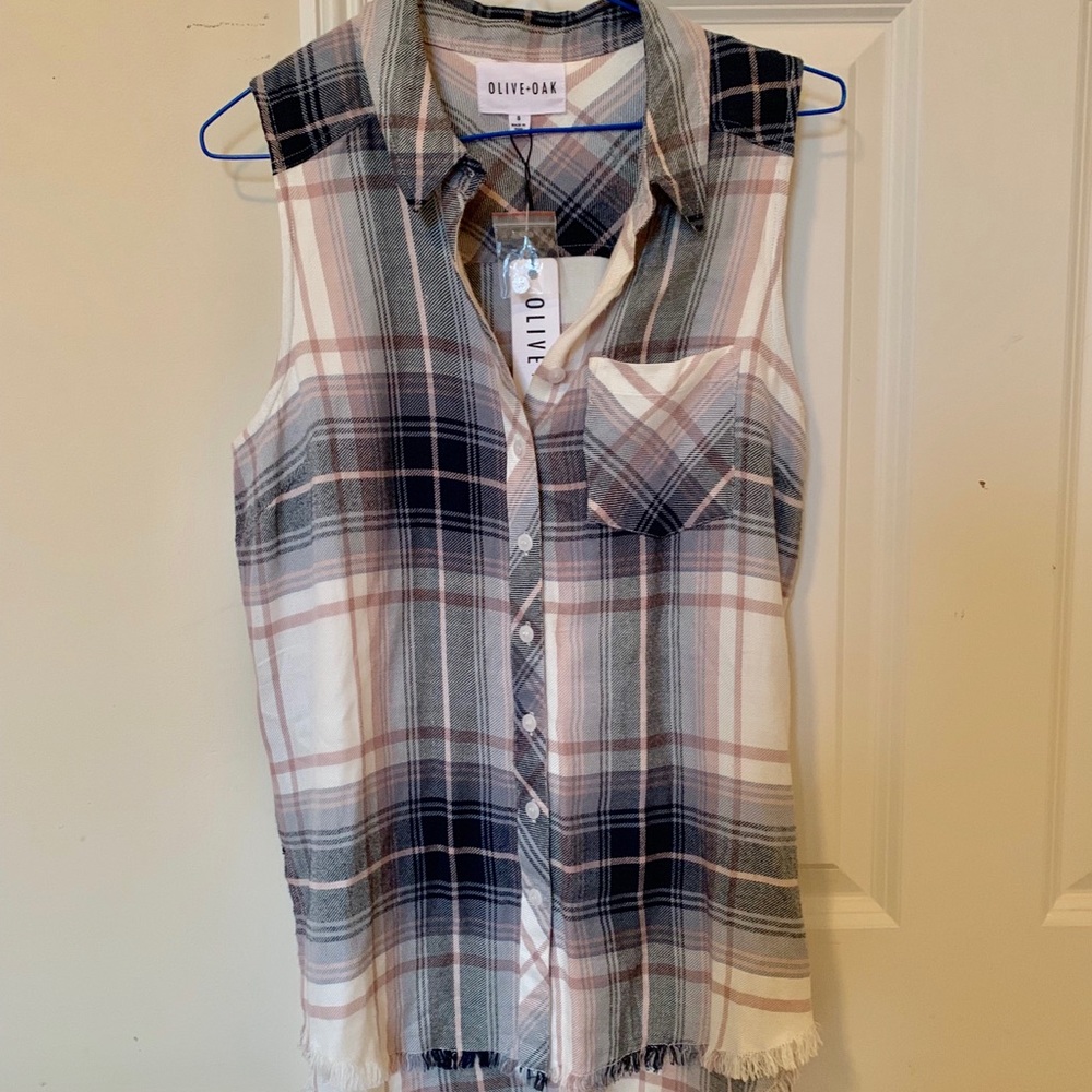 Olive & Oak flannel button up tank